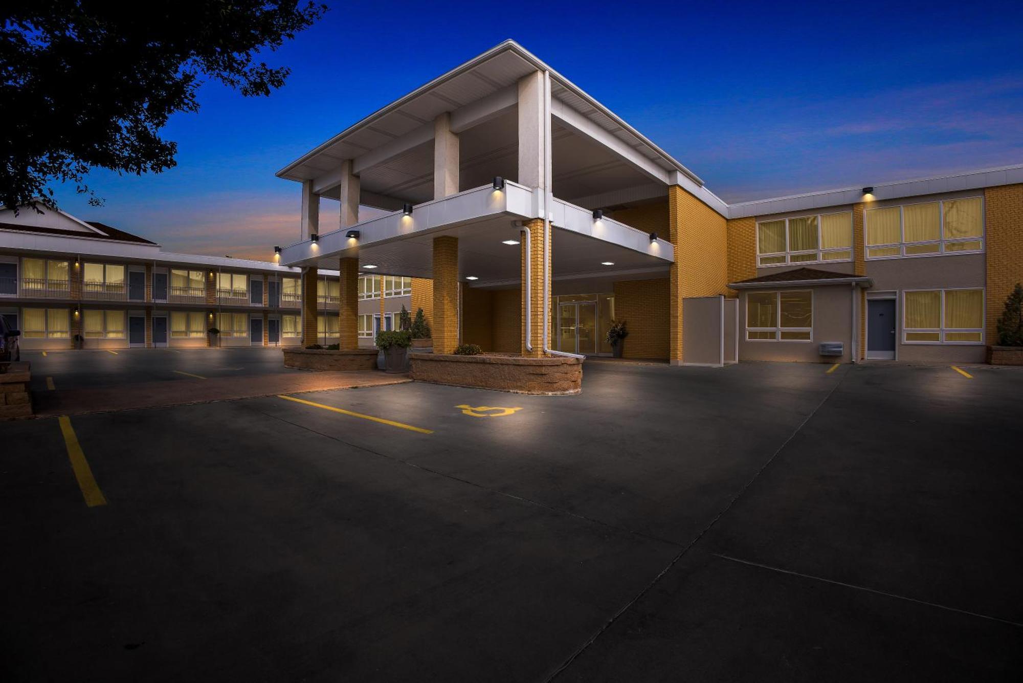 Best Western Lee'S Motor Inn Chamberlain Εξωτερικό φωτογραφία