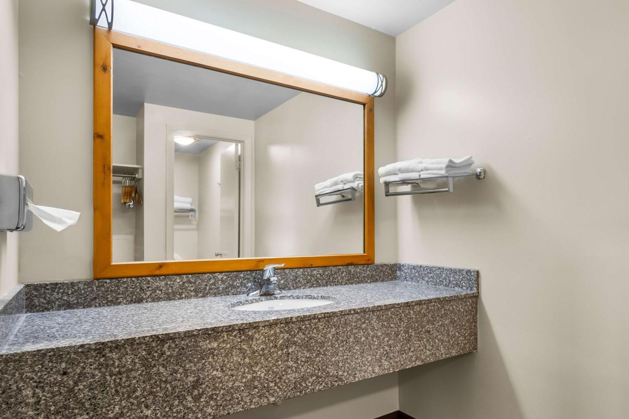 Best Western Lee'S Motor Inn Chamberlain Εξωτερικό φωτογραφία